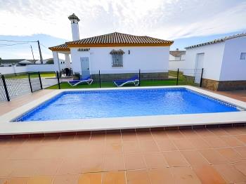 Chalet con piscina - Apartamentos Conil de la Frontera