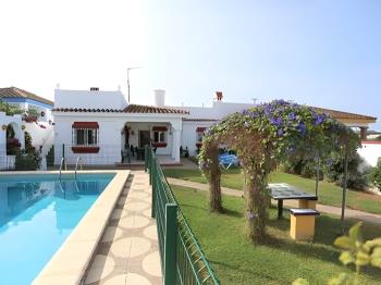 Chalet con piscina - Apartamentos Conil de la Frontera