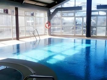 Chalet con piscina - Apartamentos Sierra Nevada